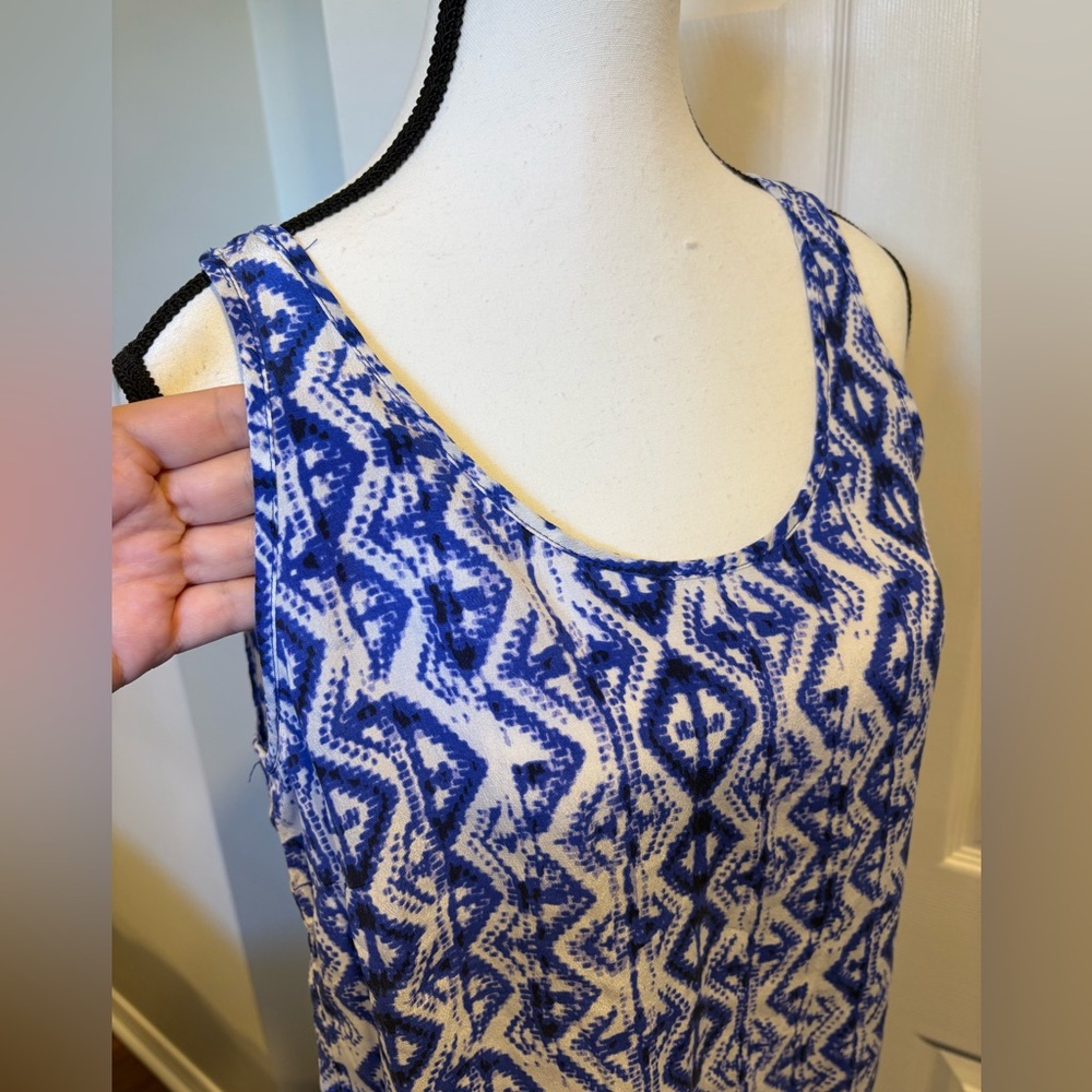 Cynthia Rowley 100% Silk Sleeveless Blouse Blue White Ikat Print Size S - Picture 2 of 6